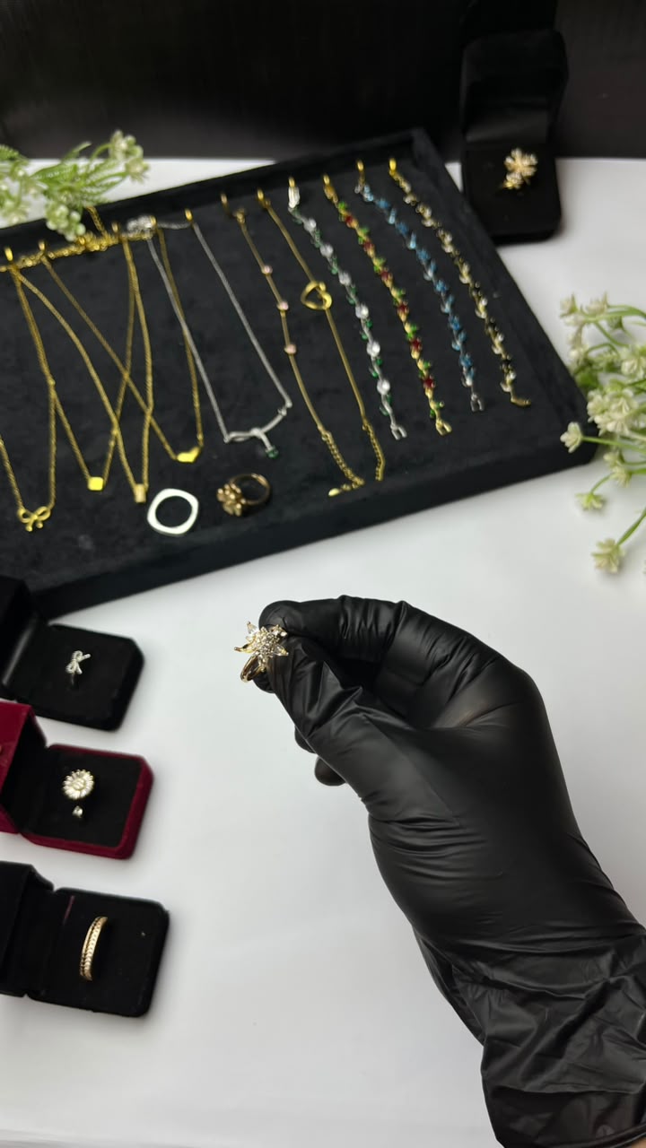 Golden Spark Spin Ring