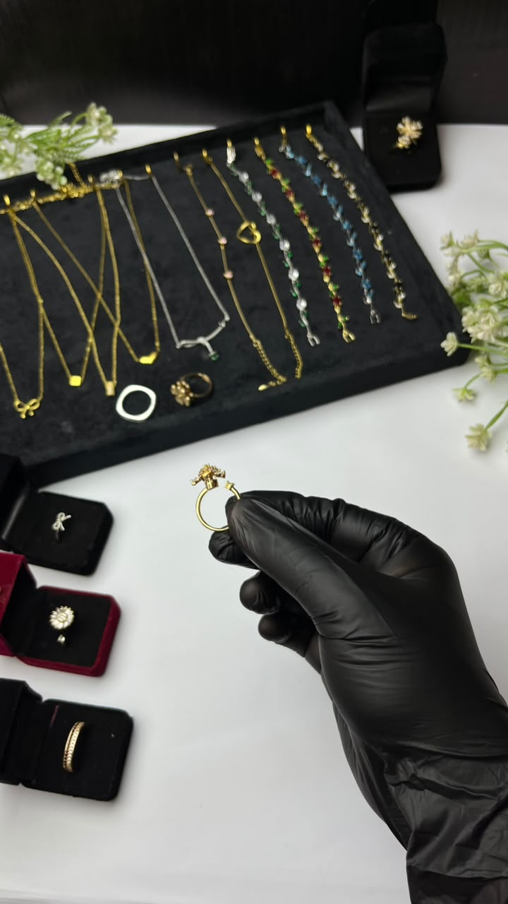 Golden Spark Spin Ring