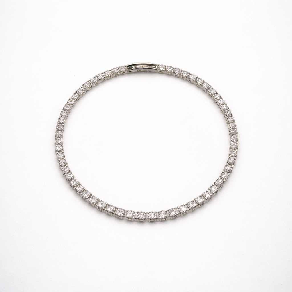 Elegant diamond tennis bracelet