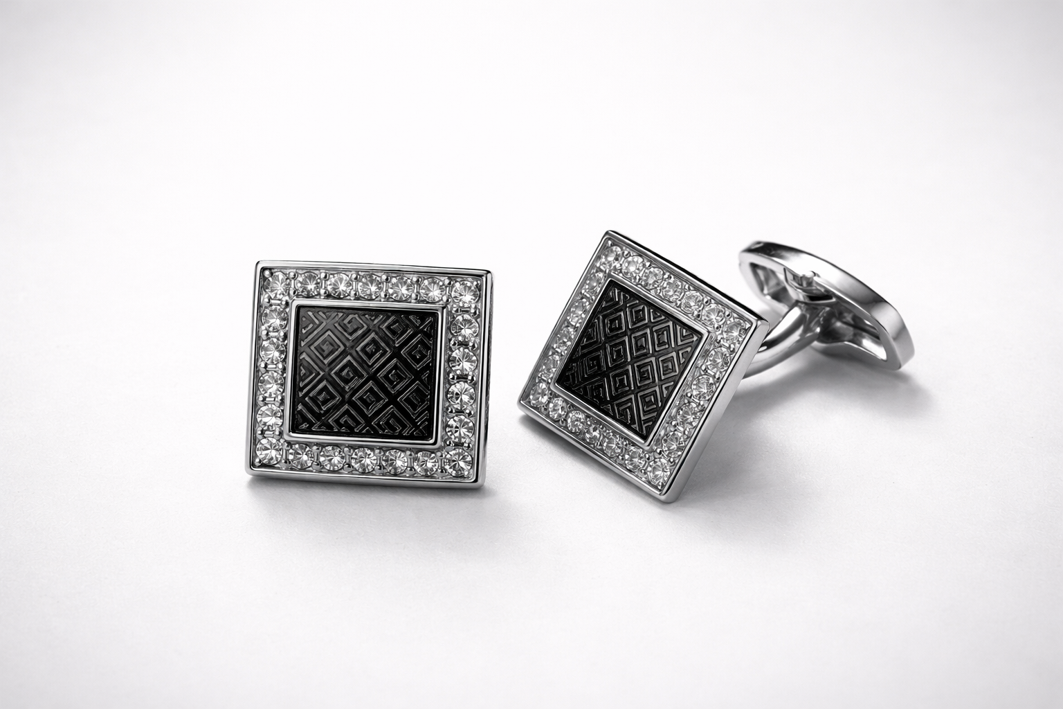 Luxurious cufflinks with diamond details
